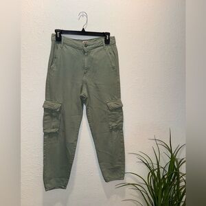 Women’s Olive Green Cargo Levi Pants